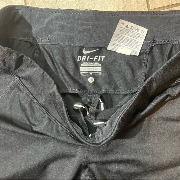 Nike Dri Fit Black Capri Mens Leggings Size Medium - Picture 6 of 6